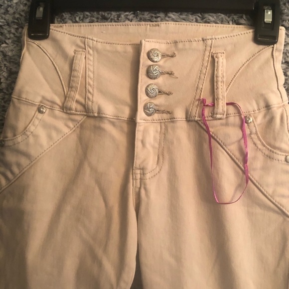 Beautiful Women’s ugh the pink skinny pants fly Button in the front Size 1 - Picture 10 of 12
